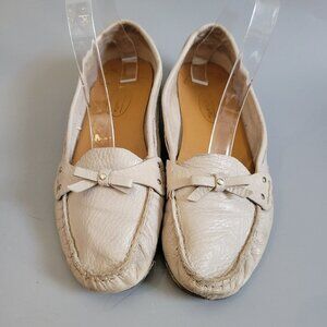 Talbots Beige Leather Moccasin Loafer Flat Ribbon Bow and Trim Wm Size 7.5 B